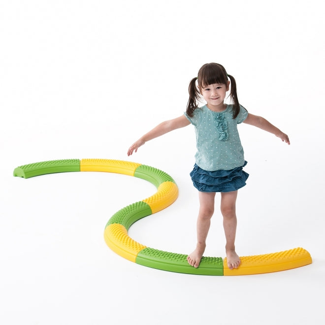 TACTILE CURVE PATH
