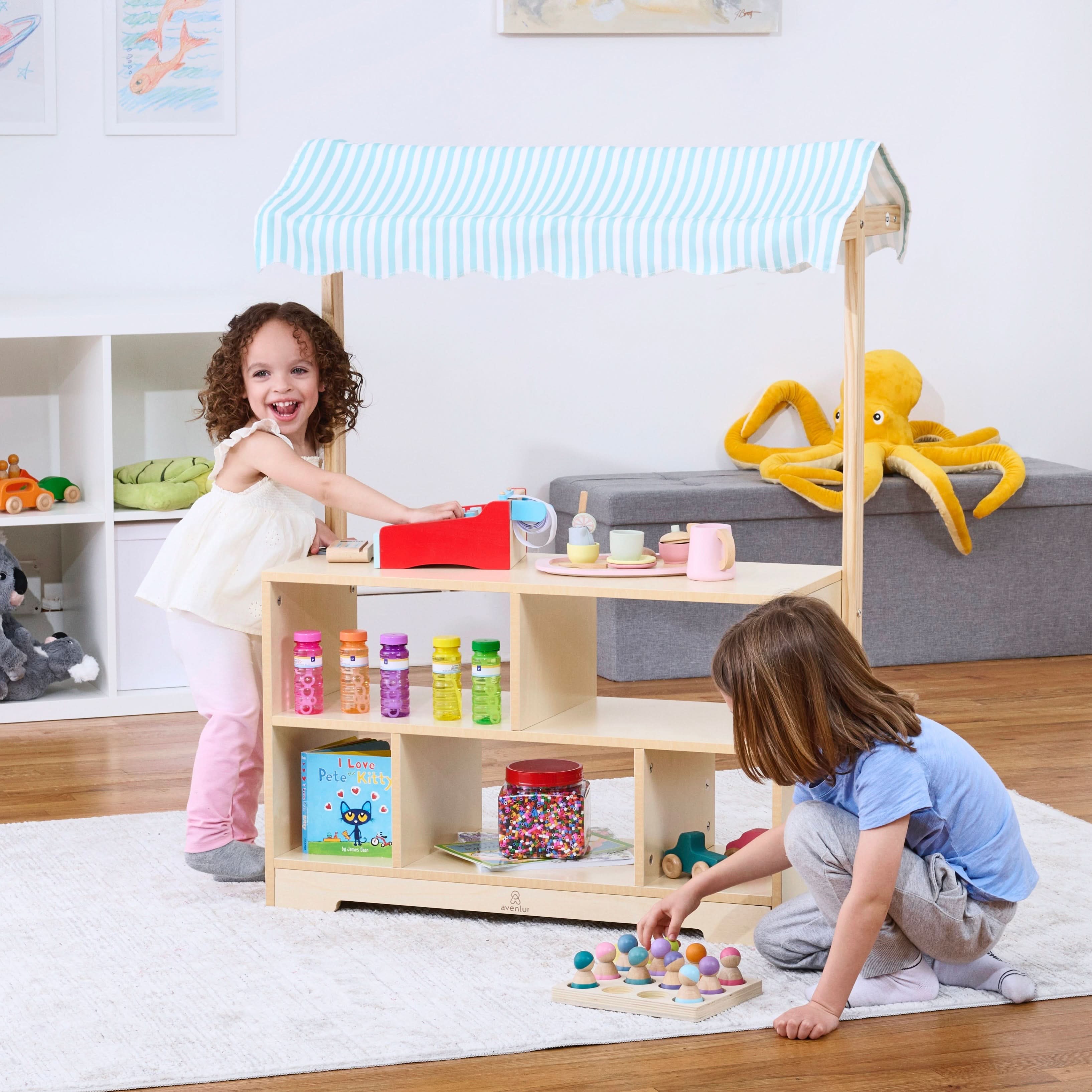 Holly Wooden Market Stand – Kids’ Pretend Play Shop & Display Shelf
