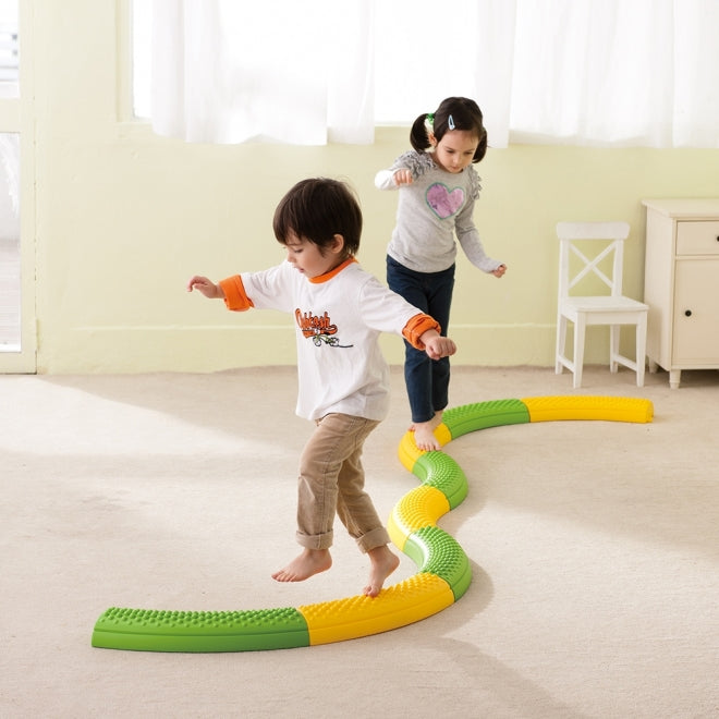 TACTILE CURVE PATH